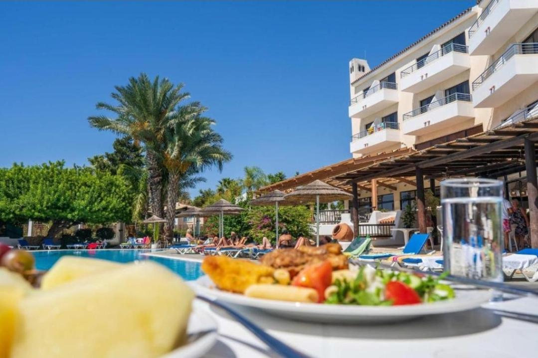 Nice Holiday Apartment Paphos Exterior foto